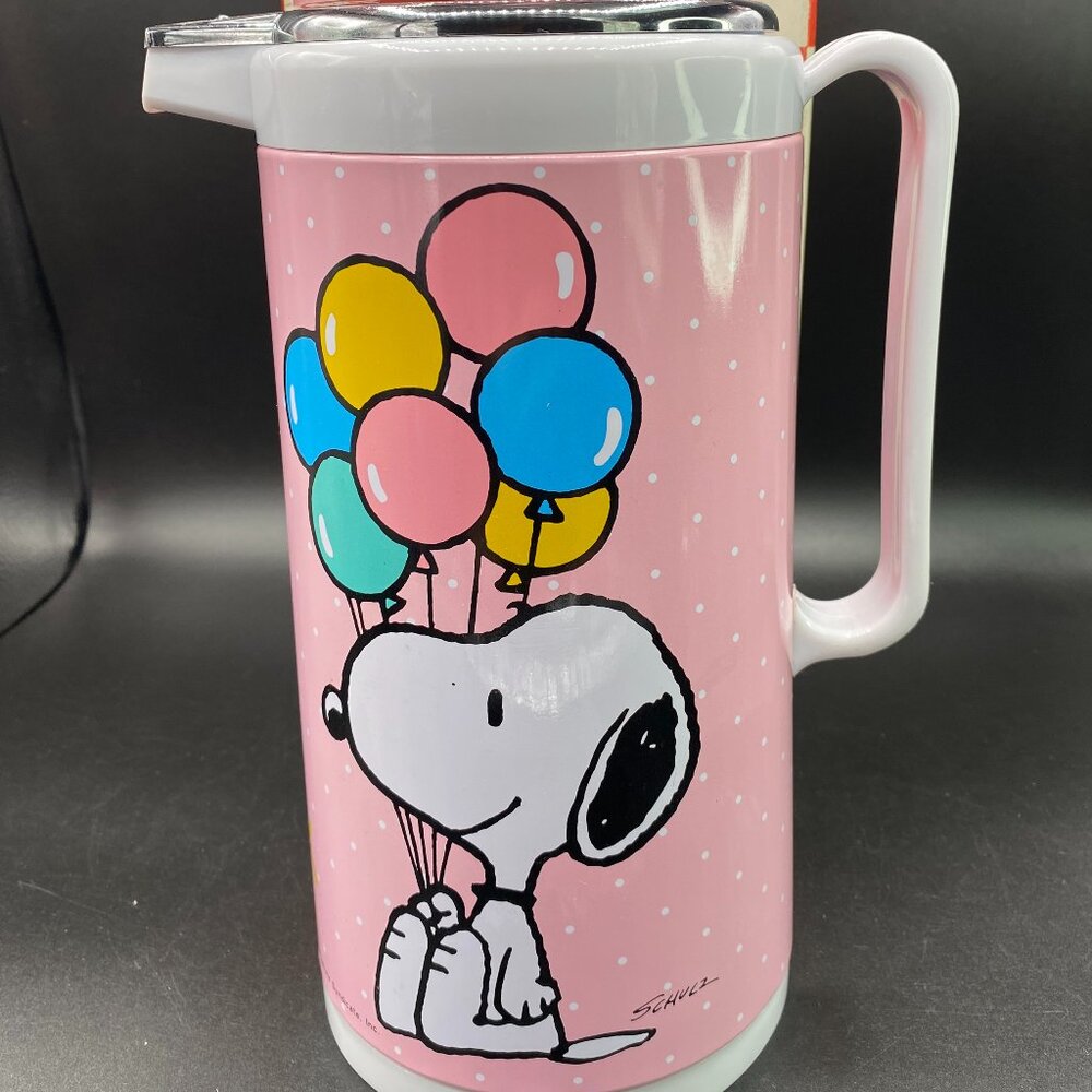 Vintage 1965 Peanuts Snoopy and Woodstock Thermos Vacuum Flask Pastel Pink VTG